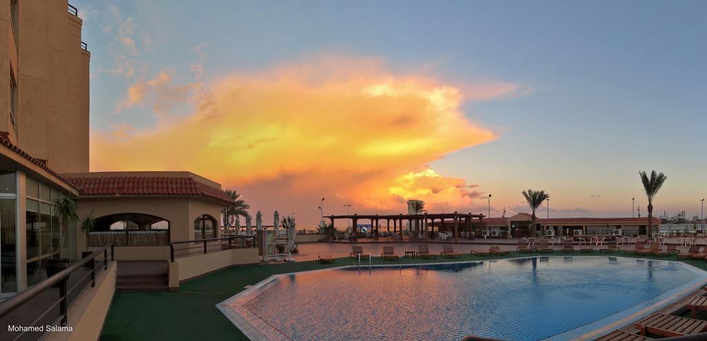 Resta Port Said Hotel Екстериор снимка
